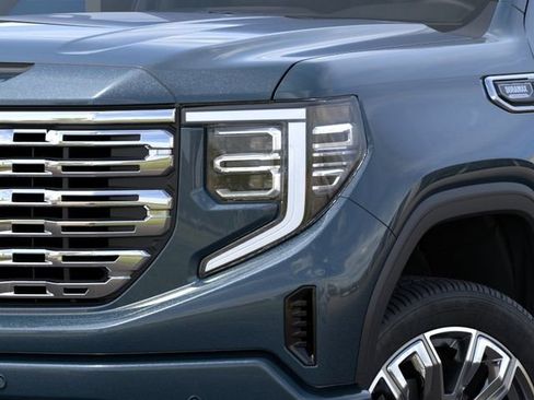 New 2026 GMC Sierra 1500 Denali w/ Denali Reserve Package AWD/4WD image 10