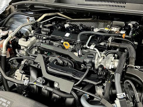 Used 2025 Toyota Corolla LE image 34