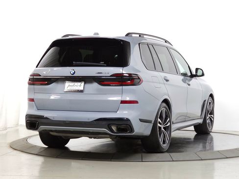 Used 2023 BMW X7 xDrive40i w/ M Sport Package AWD/4WD image 9