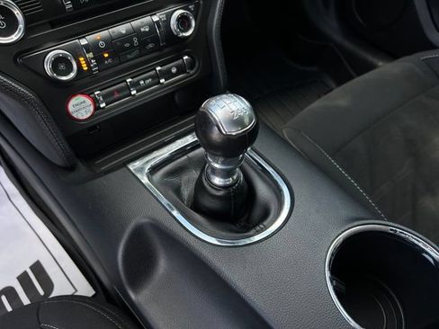Used 2017 Ford Mustang GT w/ Black Accent Package RWD image 36