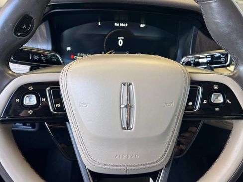 Used 2020 Lincoln Aviator Reserve RWD image 27