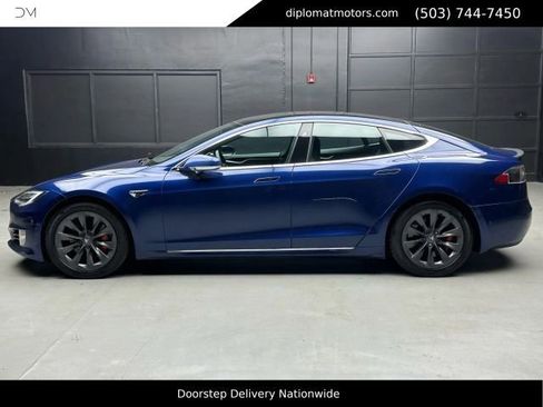 Used 2019 Tesla Model S Performance AWD/4WD image 4