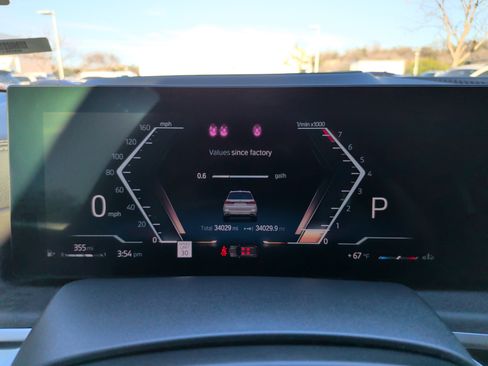 Certified 2023 BMW X7 xDrive40i w/ Premium Package image 15