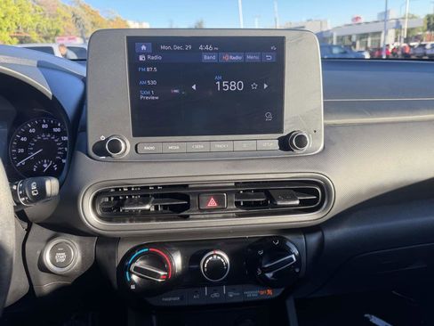 Used 2023 Hyundai Kona SEL image 21
