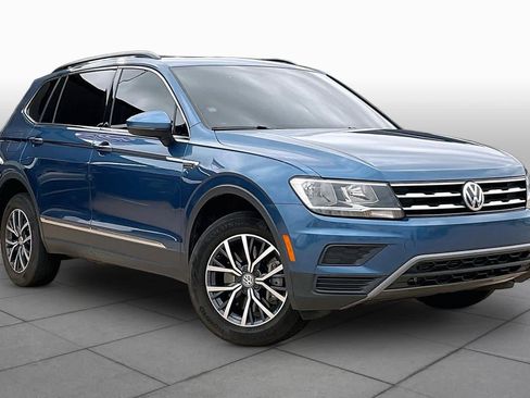 Used 2020 Volkswagen Tiguan SE w/ Panoramic Sunroof Package AWD/4WD image 4