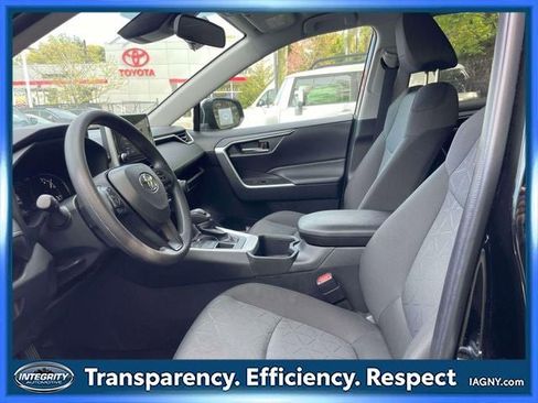 Certified 2025 Toyota RAV4 XLE AWD/4WD image 15