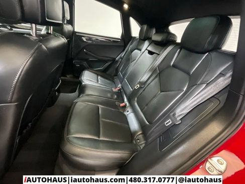 Used 2021 Porsche Macan S AWD/4WD image 17