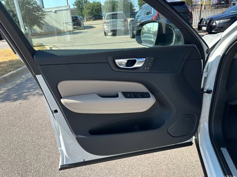 New 2026 Volvo XC60 B5 Core image 15