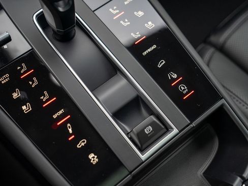 New 2026 Porsche Macan S image 20