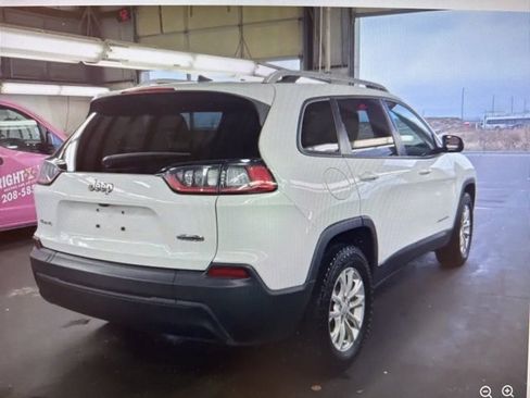 Used 2020 Jeep Cherokee Latitude w/ Cold Weather Group image 4