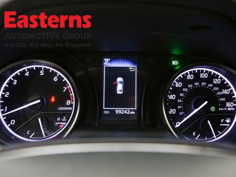 Used 2023 Toyota Camry SE image 18