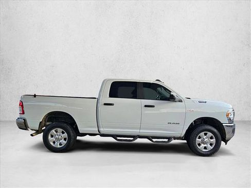 Used 2022 RAM 2500 Big Horn w/ Protection Group AWD/4WD image 4