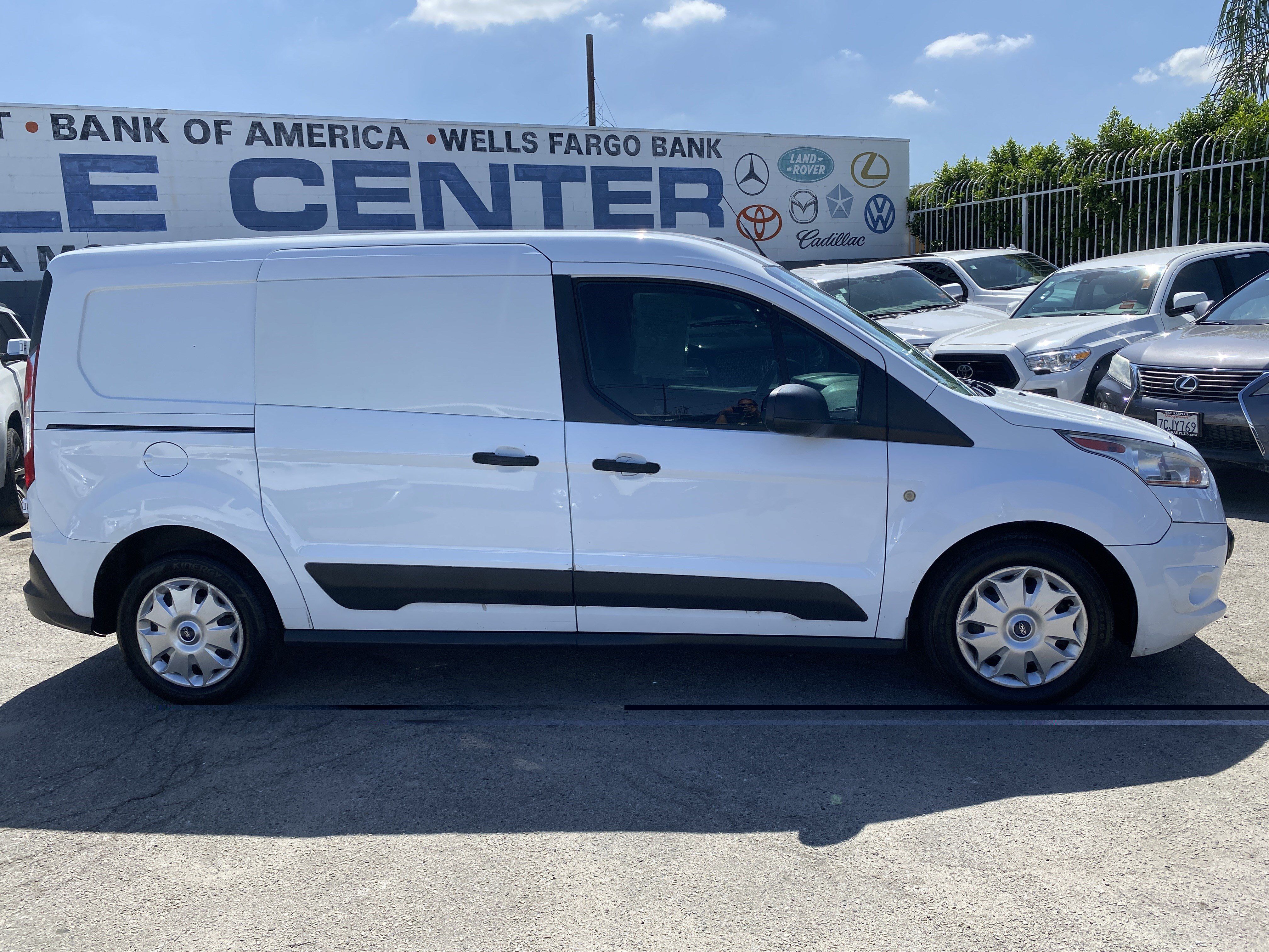 Used 2016 Ford Transit Connect XLT FWD image 9