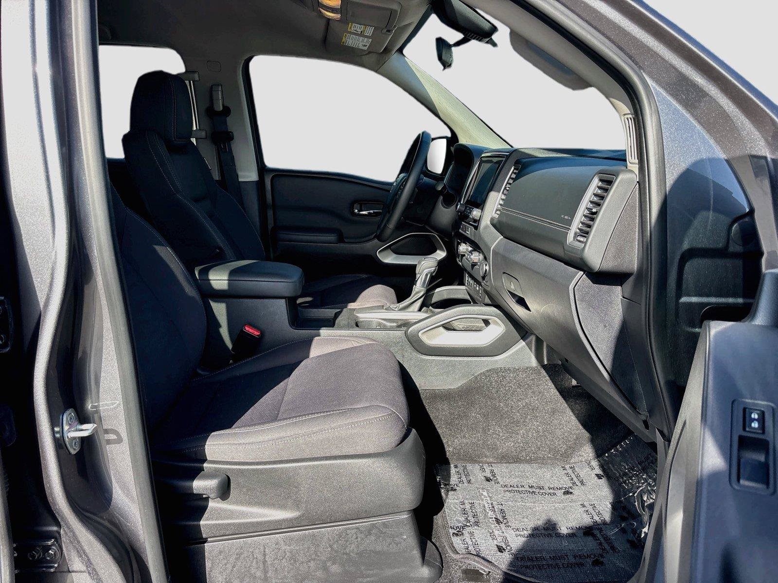 Used 2023 Nissan Frontier SV w/ SV Convenience Package RWD image 30