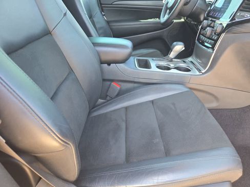 Used 2019 Jeep Grand Cherokee Altitude RWD image 20