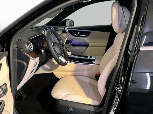 New 2027 Mercedes-Benz GLC 300 4MATIC image 13