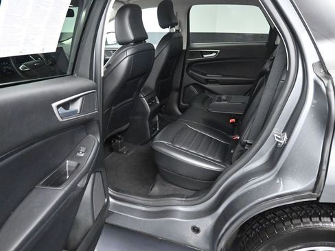 Used 2024 Ford Edge SEL image 17
