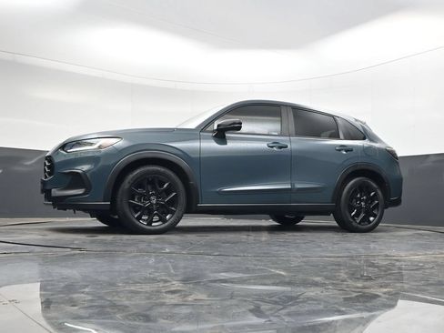 Used 2023 Honda HR-V Sport image 29