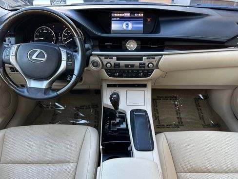 Used 2014 Lexus ES 350 w/ Premium Package image 15