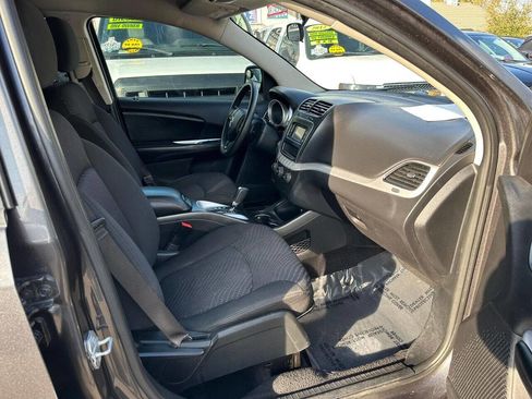 Used 2015 Dodge Journey American Value Package w/ Flexible Seating Group image 15