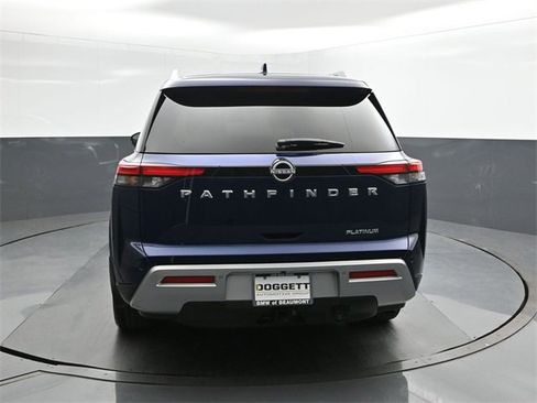 Used 2023 Nissan Pathfinder Platinum image 8