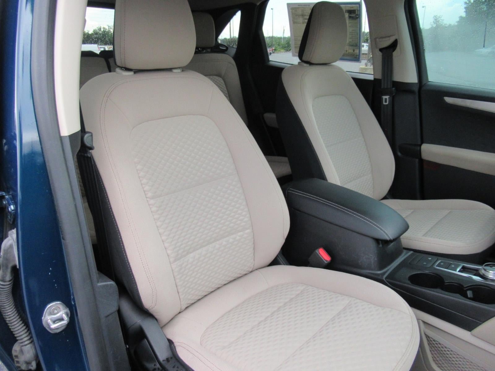 Used 2020 Ford Escape SE FWD image 9