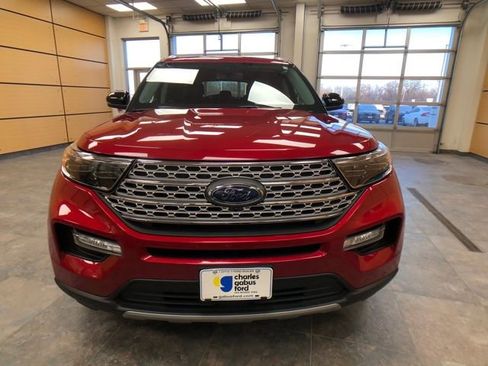 Certified 2022 Ford Explorer Limited w/ Equipment Group 301A image 2