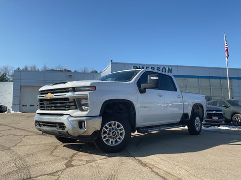 Certified 2025 Chevrolet Silverado 2500 LT w/ Convenience Package image 5