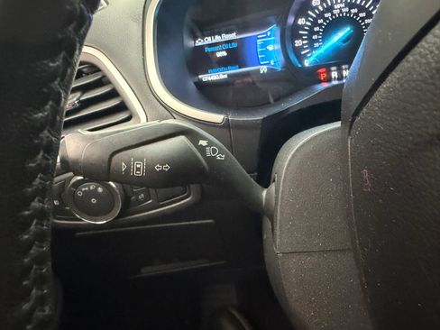 Used 2020 Ford Edge SEL FWD image 25