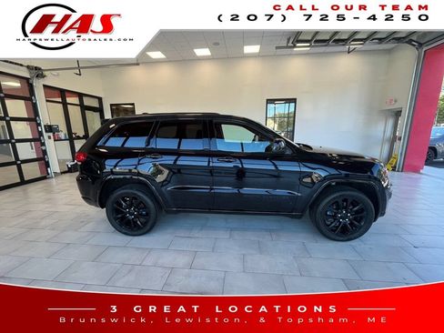 Used 2021 Jeep Grand Cherokee Laredo X AWD/4WD image 8