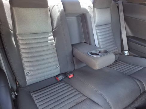 Used 2014 Dodge Challenger R/T RWD image 27