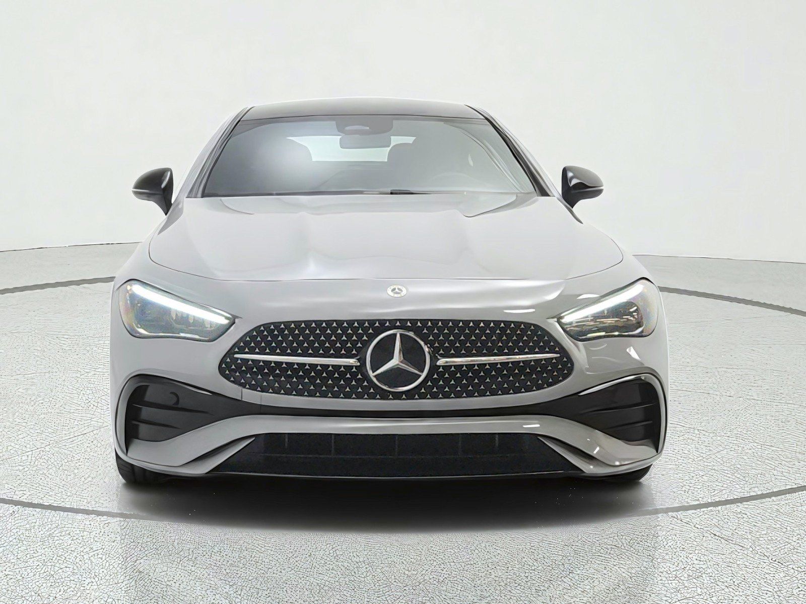 Used 2026 Mercedes-Benz CLE 300 4MATIC Coupe w/ AMG Line image 2