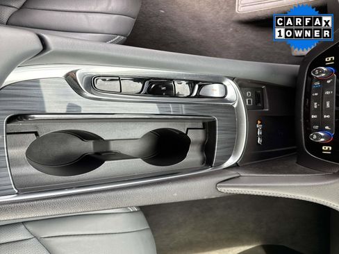 Used 2024 Buick Enclave Premium image 31