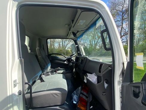 New 2025 Isuzu NPR HD image 25