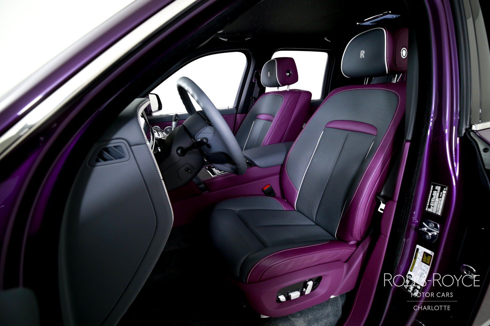 Certified 2025 Rolls-Royce Cullinan AWD/4WD image 13