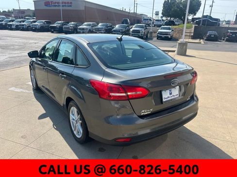Used 2018 Ford Focus SE FWD image 10
