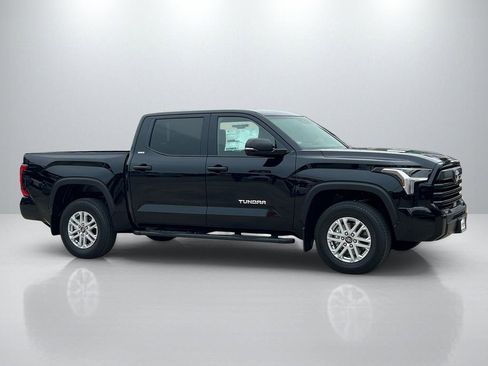 New 2026 Toyota Tundra SR5 AWD/4WD image 4