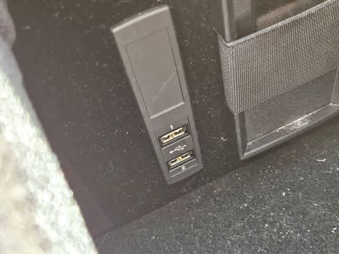 Used 2016 Mercedes-Benz S 550 Sedan image 31