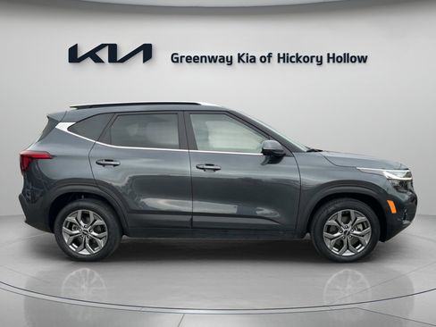 Used 2024 Kia Seltos S AWD/4WD image 8