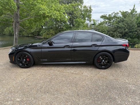 Used 2023 BMW 530i w/ M Sport Package RWD image 6