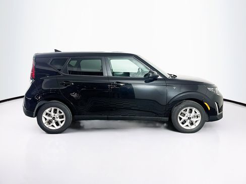Used 2025 Kia Soul LX w/ LX Technology Package image 10