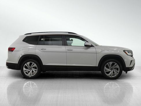 Used 2023 Volkswagen Atlas SE image 6