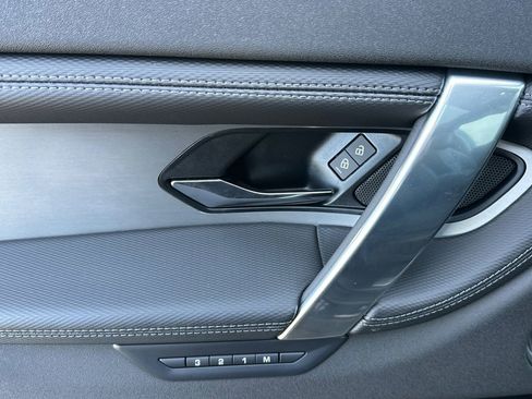 New 2025 Land Rover Discovery Sport Dynamic SE image 15