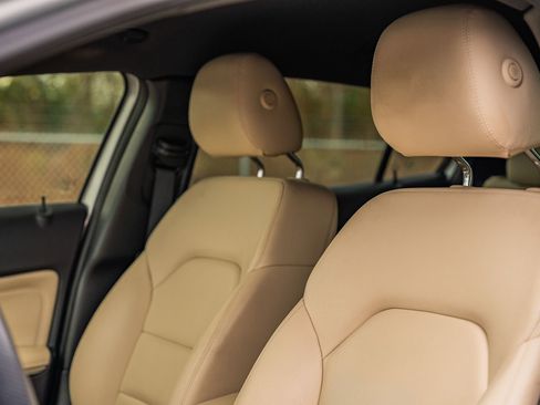 Used 2019 Mercedes-Benz GLA 250 image 20