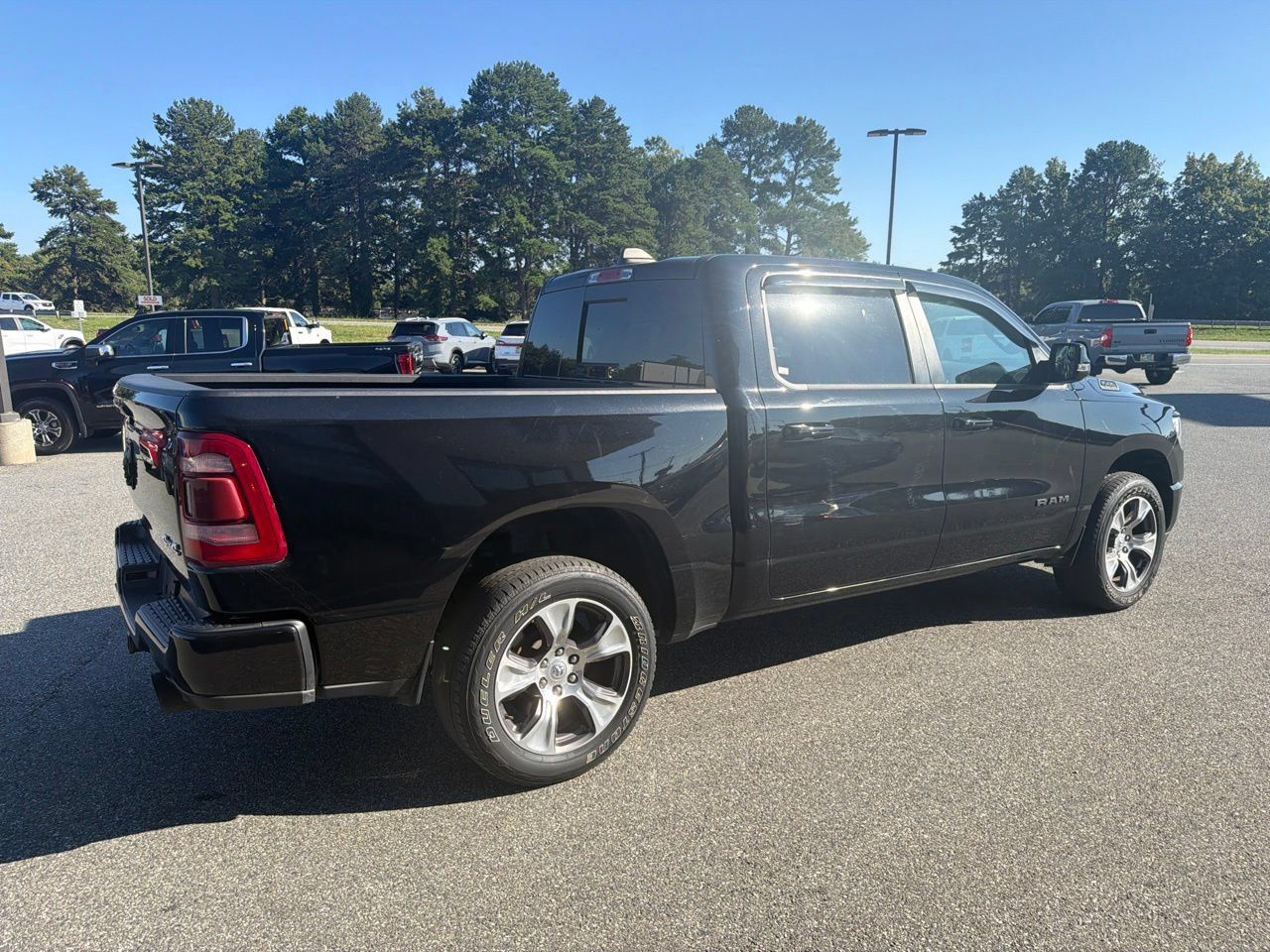 Used 2023 RAM 1500 Laramie AWD/4WD image 10