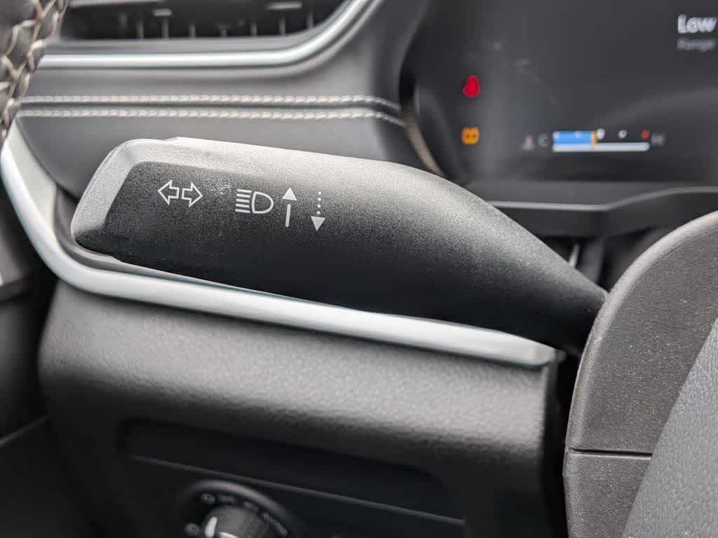 Used 2023 Jeep Grand Cherokee Altitude AWD/4WD image 25
