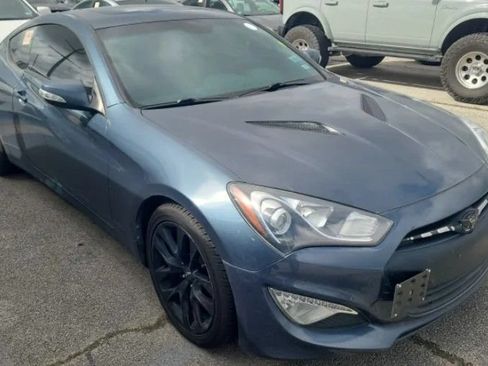 Used 2013 Hyundai Genesis 3.8 RWD image 1