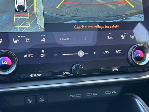 Used 2023 Lexus RZ 450e Premium image 19