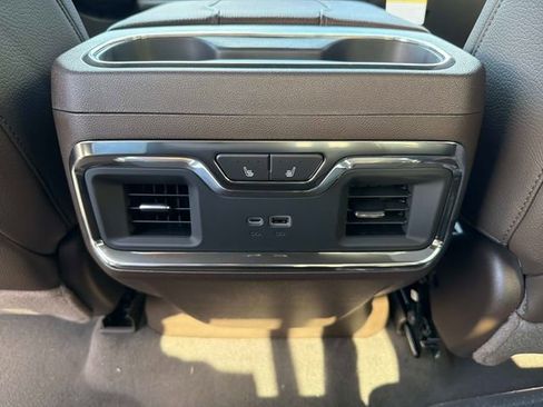 New 2026 GMC Sierra 1500 Denali w/ Denali Reserve Package AWD/4WD image 15