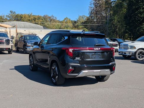 New 2026 Kia Seltos SX w/ SX Sunroof Package image 6